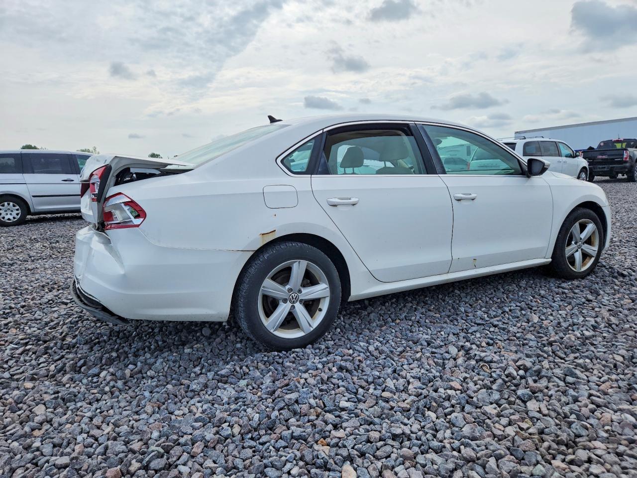 2012 Volkswagen Passat Se - Фото 3