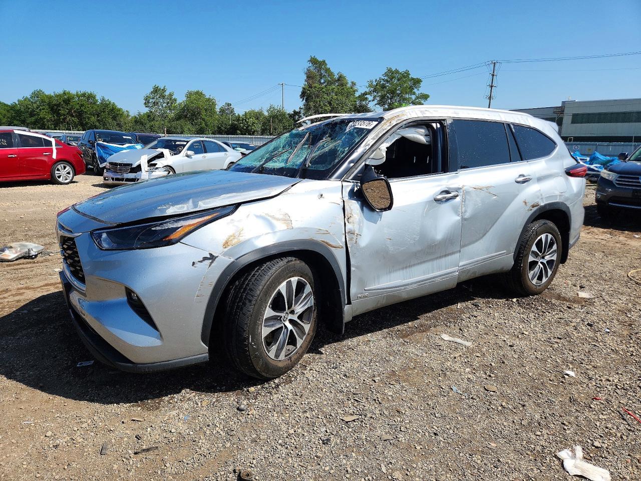 2022 Toyota Highlander Hybrid Xle
