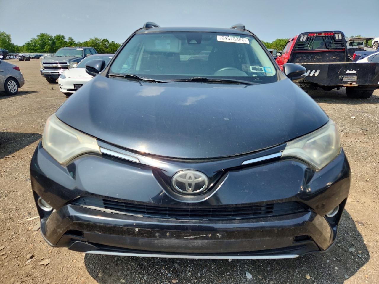 2017 Toyota Rav4 Xle - Image 5