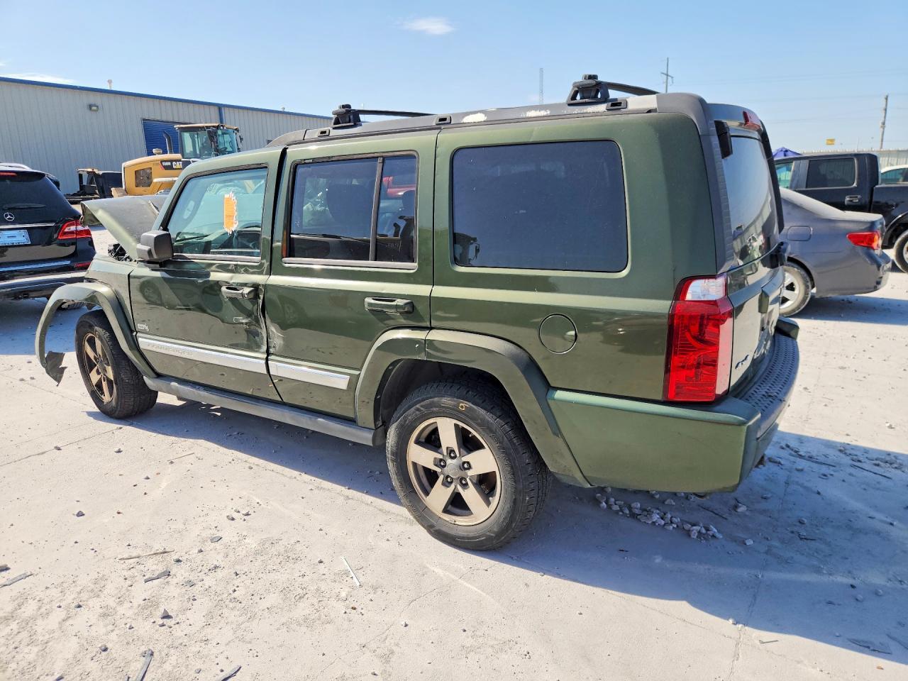 2006 Jeep Commander - Фото 2