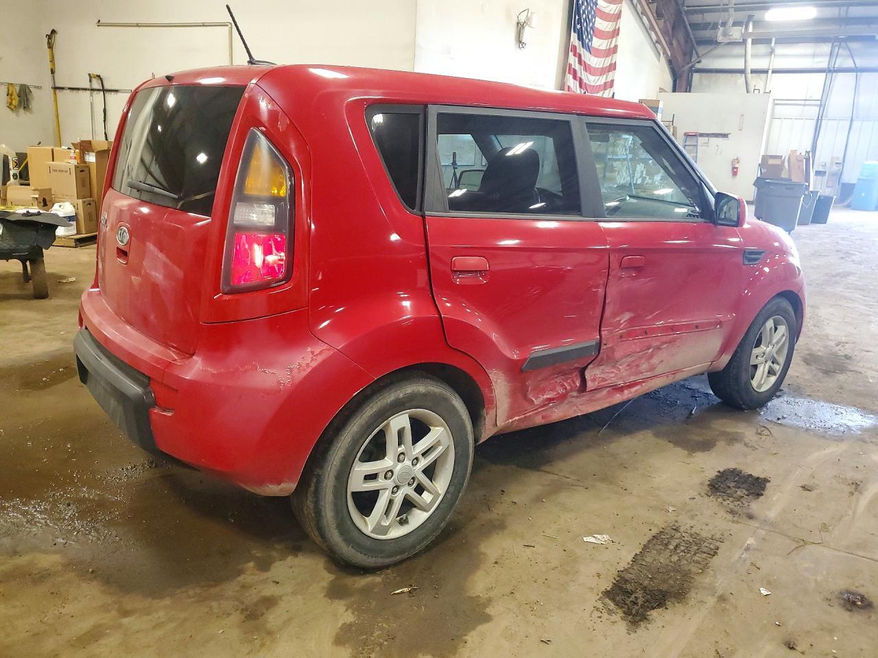 2010 Kia Soul + - Image 3