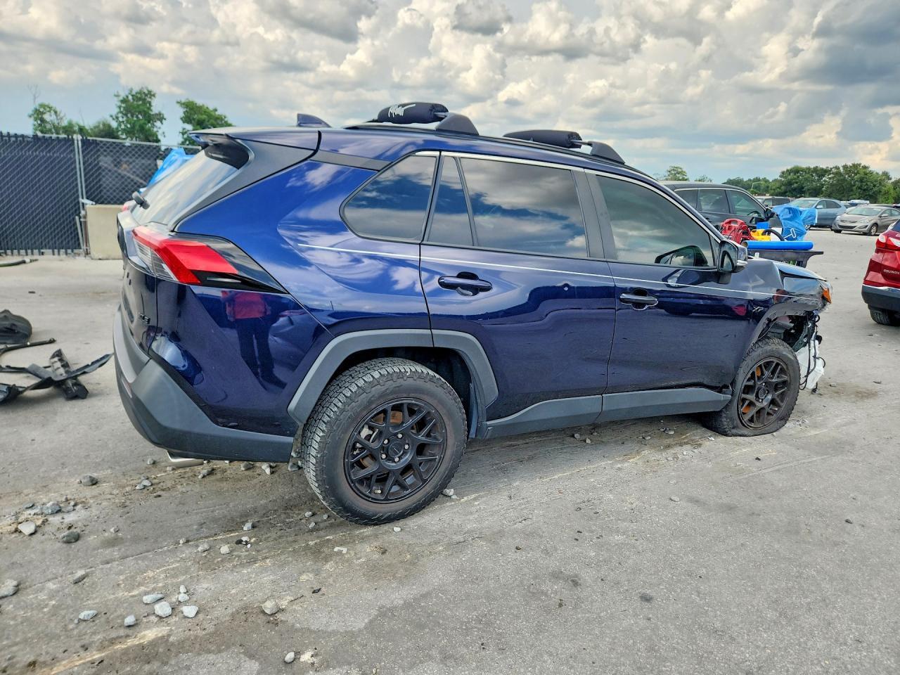 2023 Toyota Rav4 Xle - Фото 3