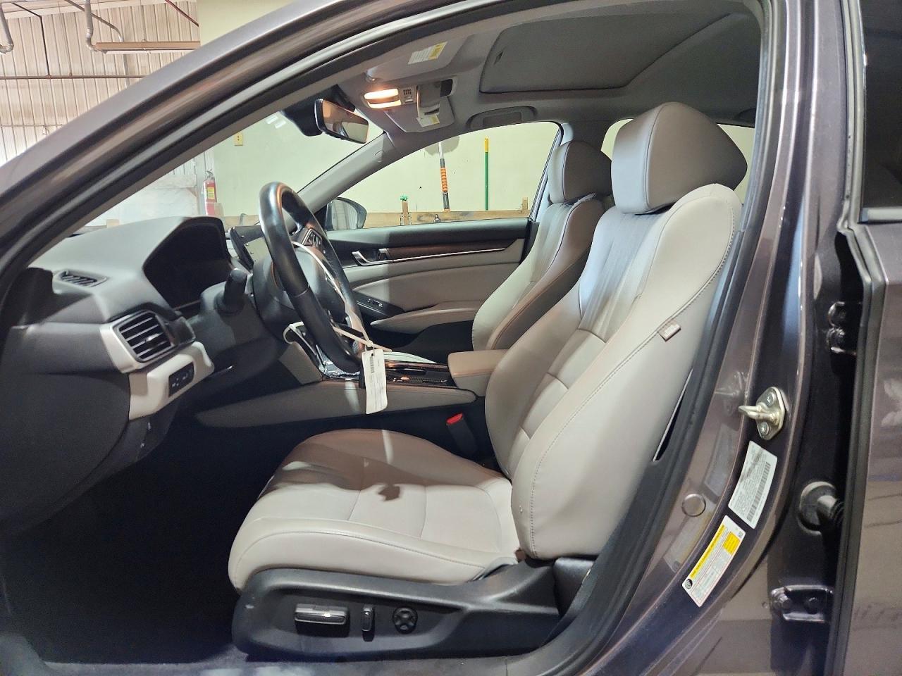 2018 Honda Accord Touring - Фото 7