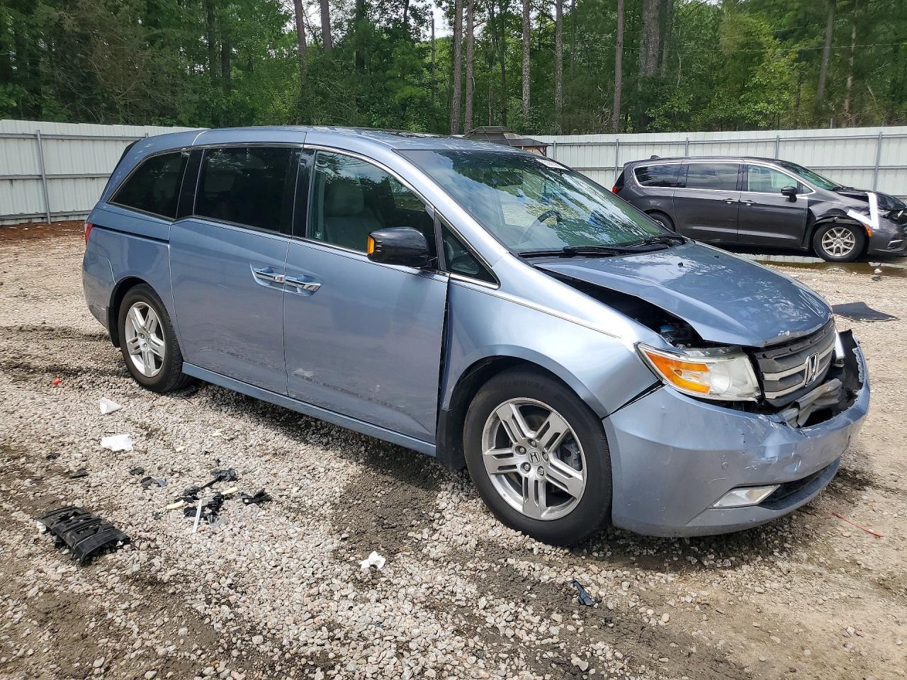 2012 Honda Odyssey Touring - Image 4