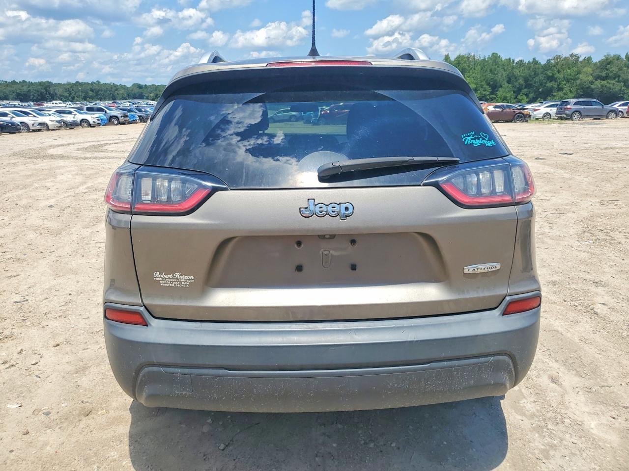 2019 Jeep Cherokee Latitude - Image 6