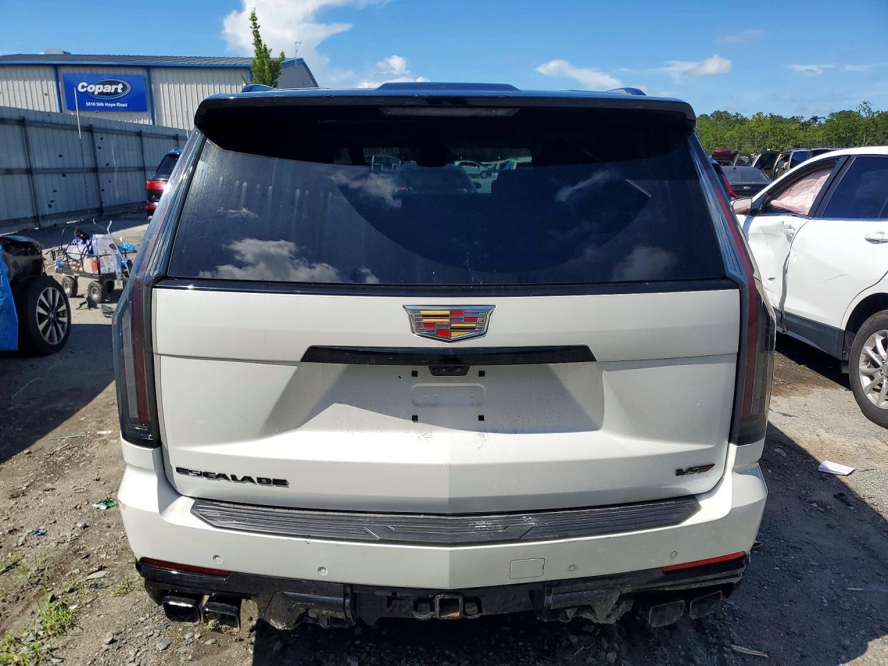 2025 Cadillac Escalade V - Image 6