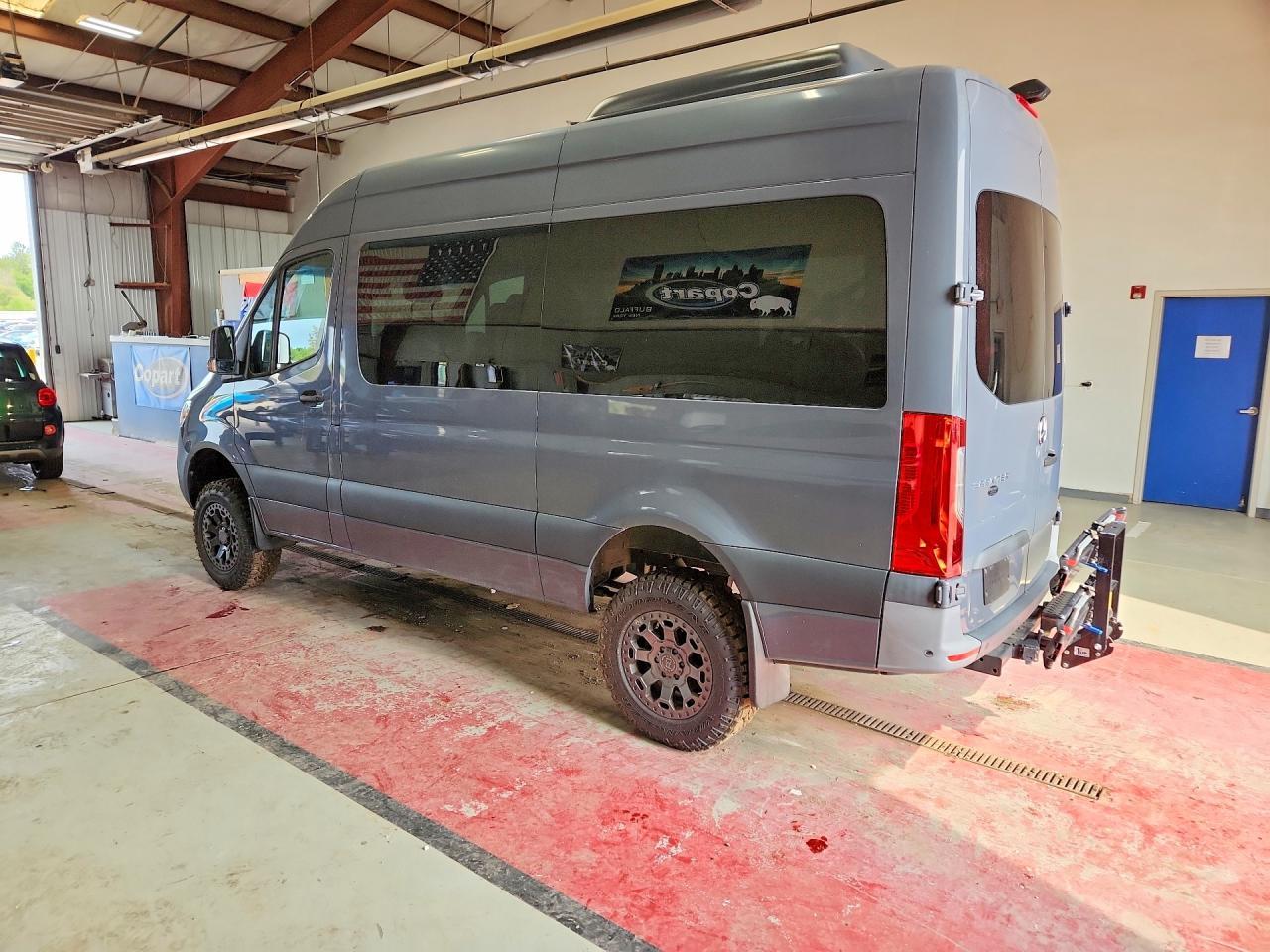 2021 Mercedes-Benz Sprinter 2500 - Фото 2