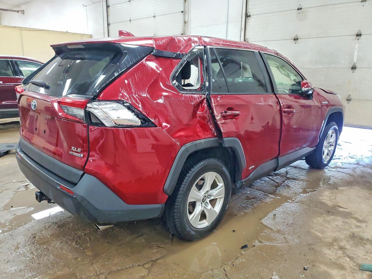 2021 Toyota Rav4 Xle - Фото 3