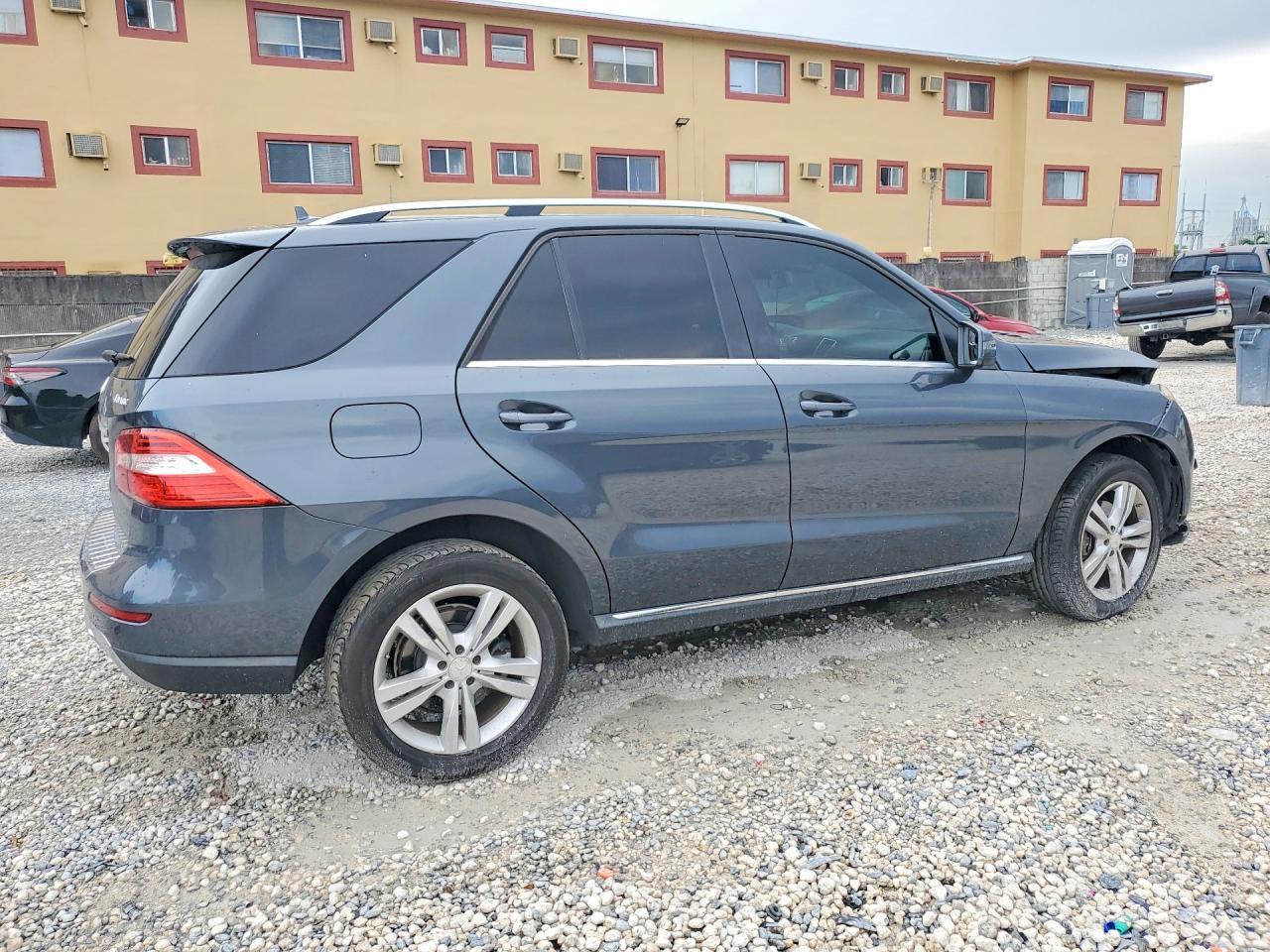2015 Mercedes-Benz Ml 350 4Matic - Фото 3