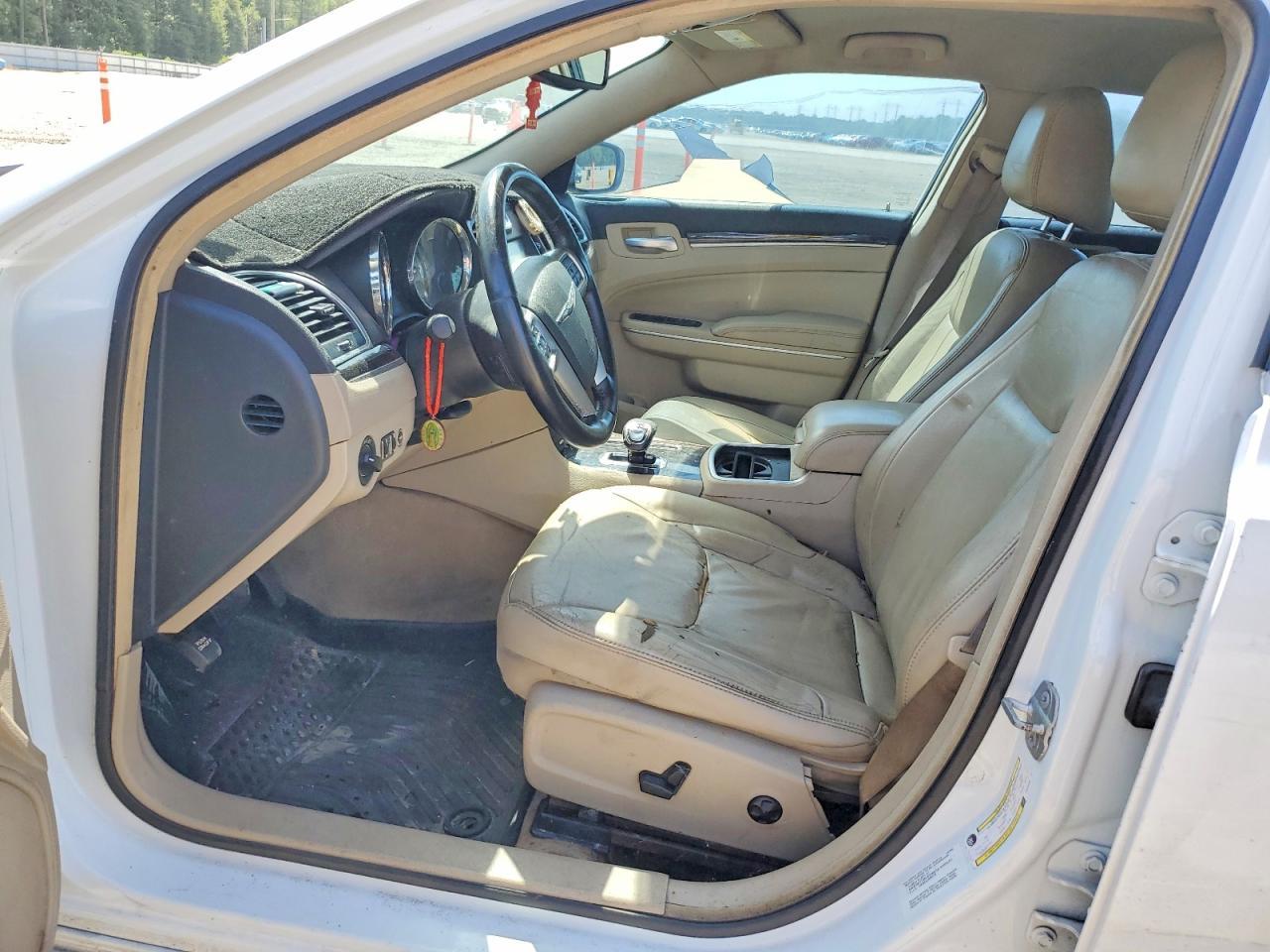 2014 Chrysler 300 - Фото 7