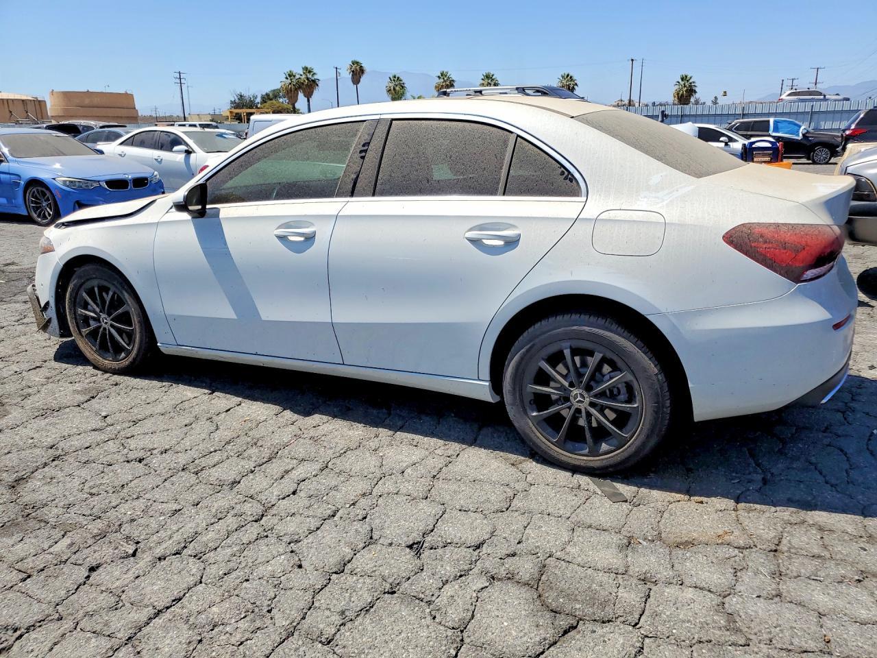 2020 Mercedes-Benz A 220 - Фото 2