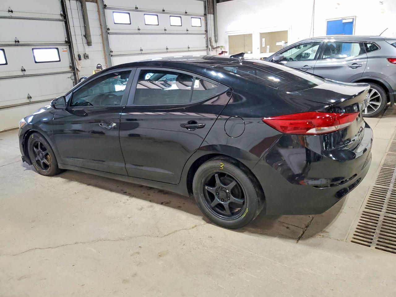 2017 Hyundai Elantra Se - Фото 2