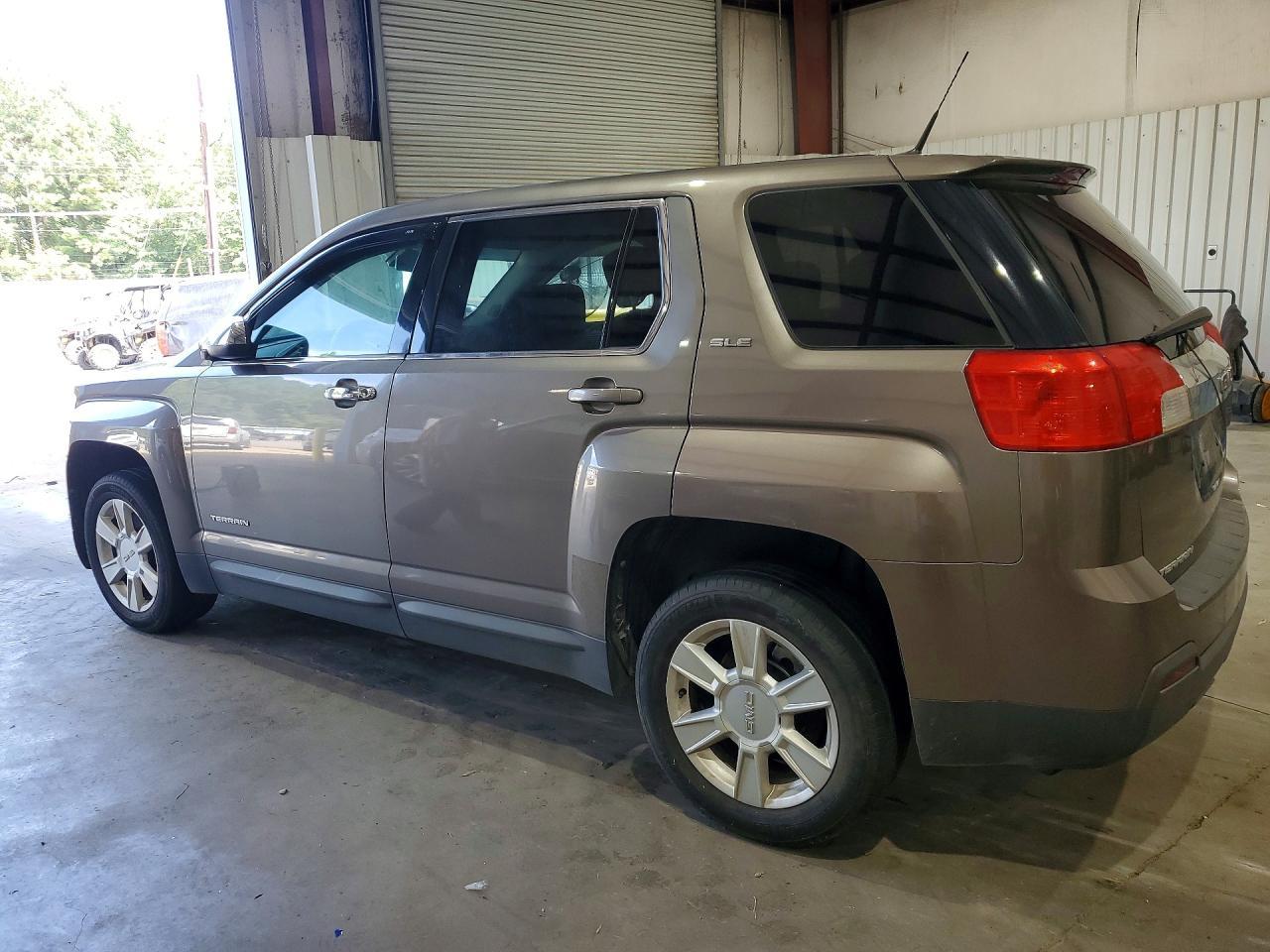 2012 GMC Terrain Sle - Image 2