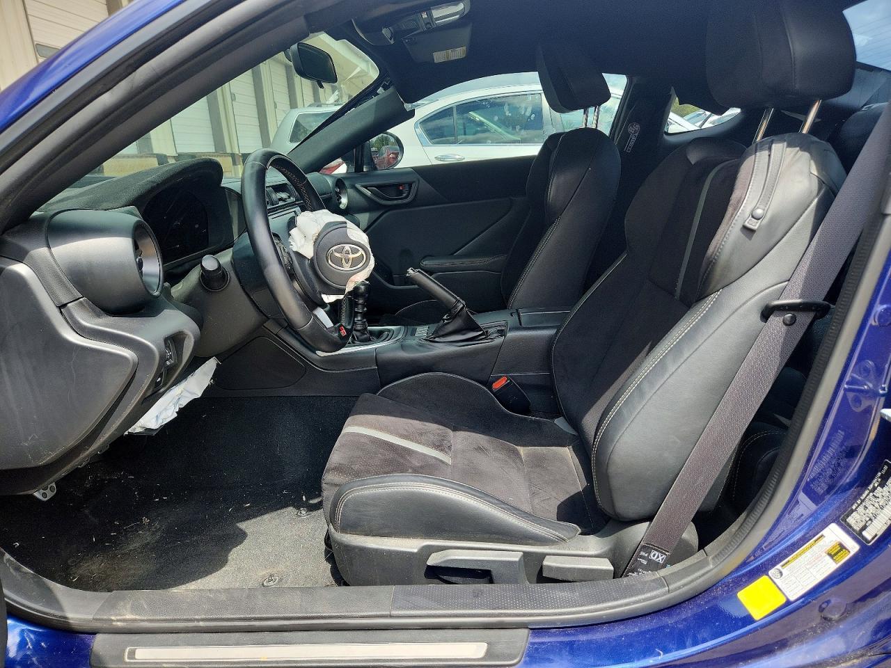 2023 Toyota Gr 86 Premium - Image 7
