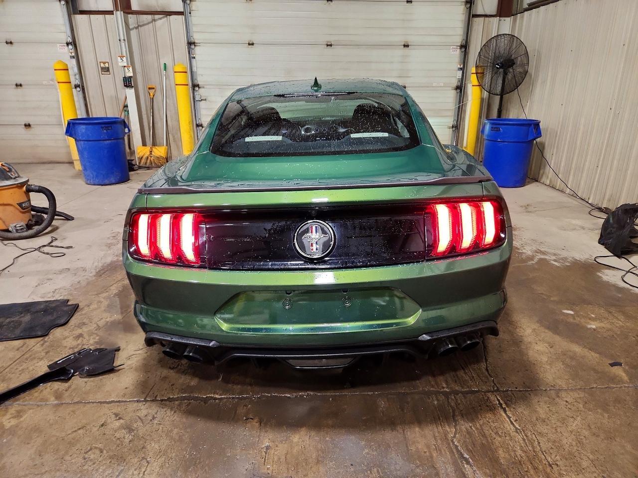2022 Ford Mustang - Фото 6