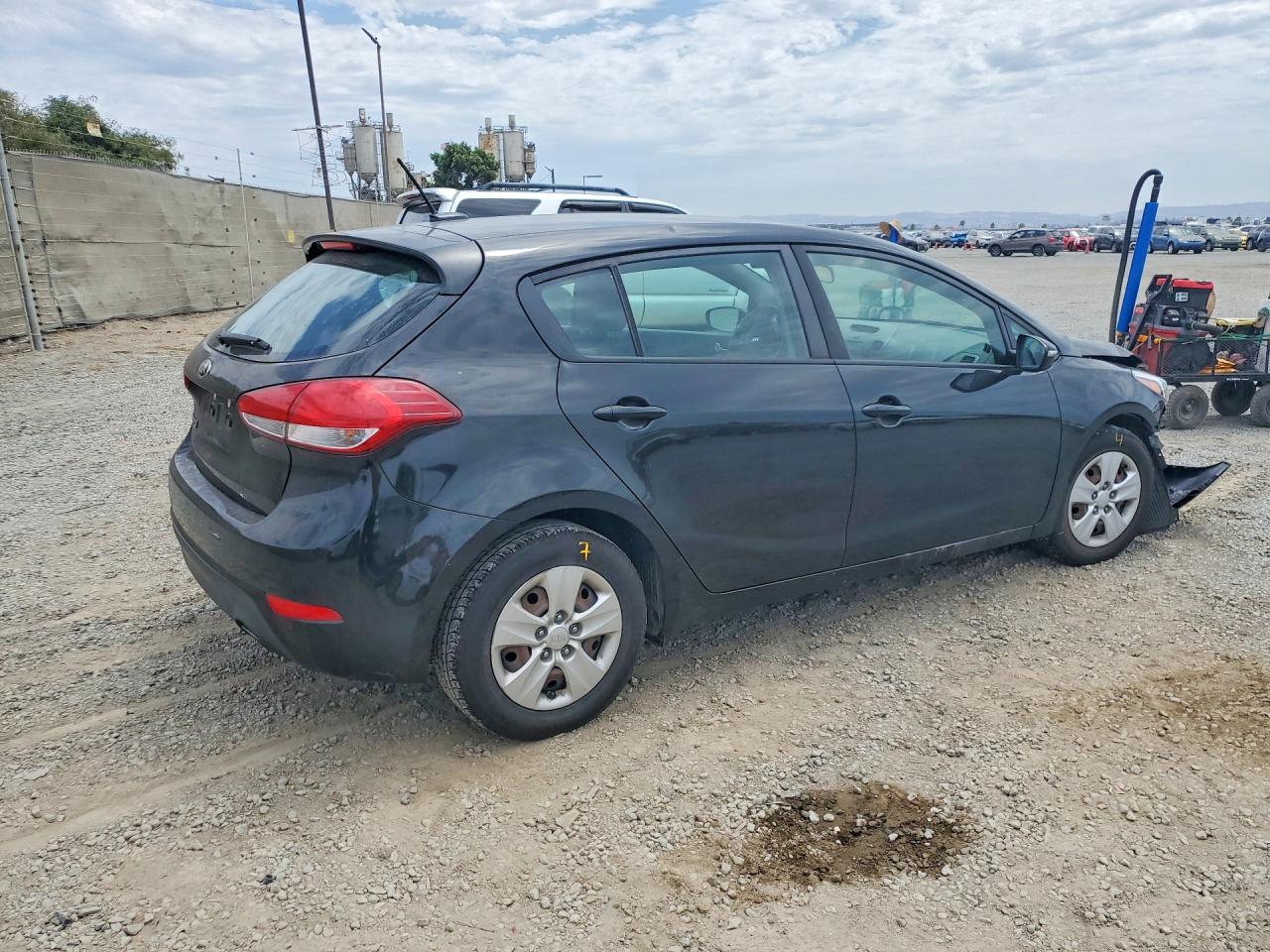 2018 Kia Forte5 Lx - Фото 3