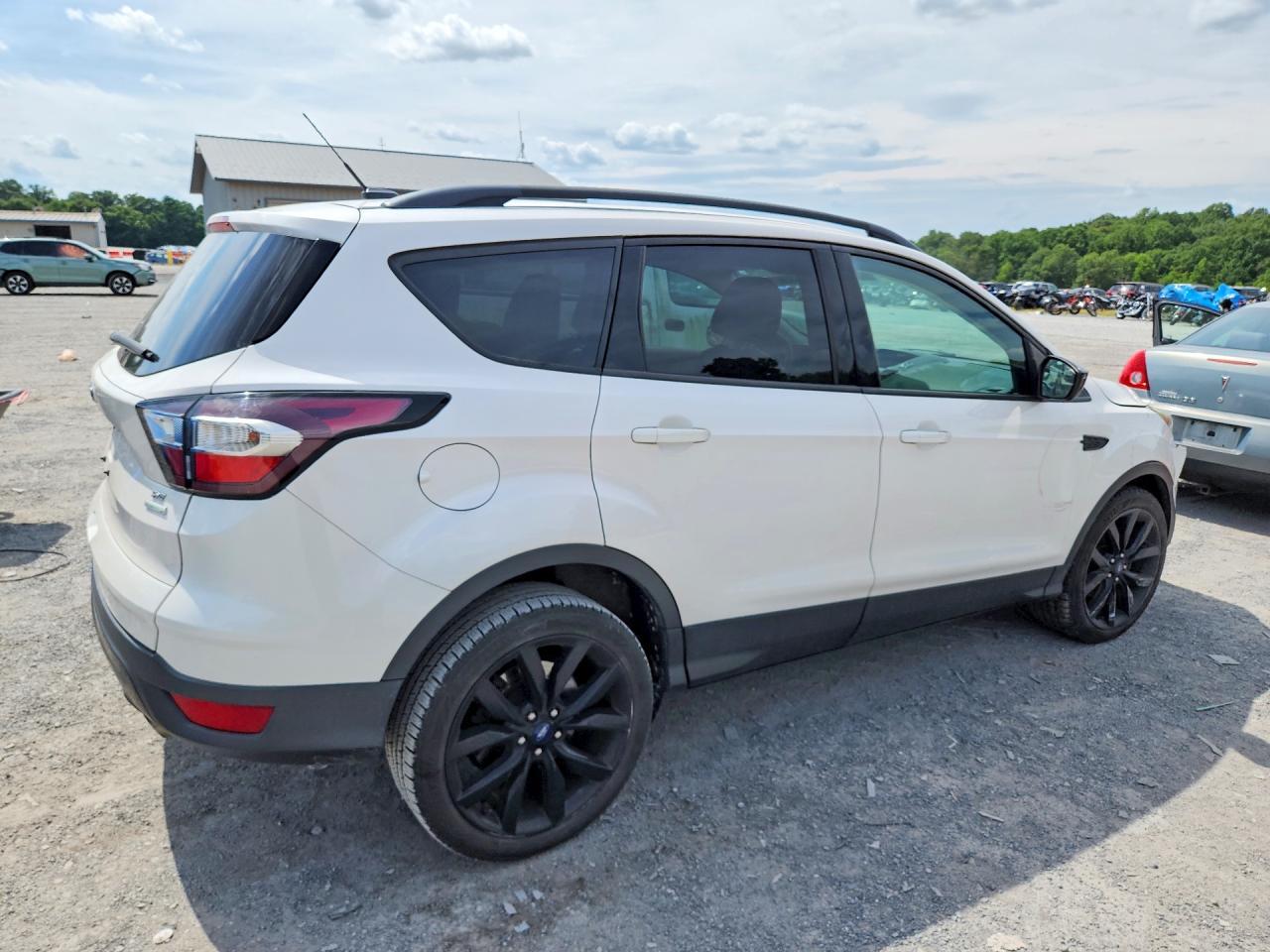 2017 Ford Escape Se - Image 3