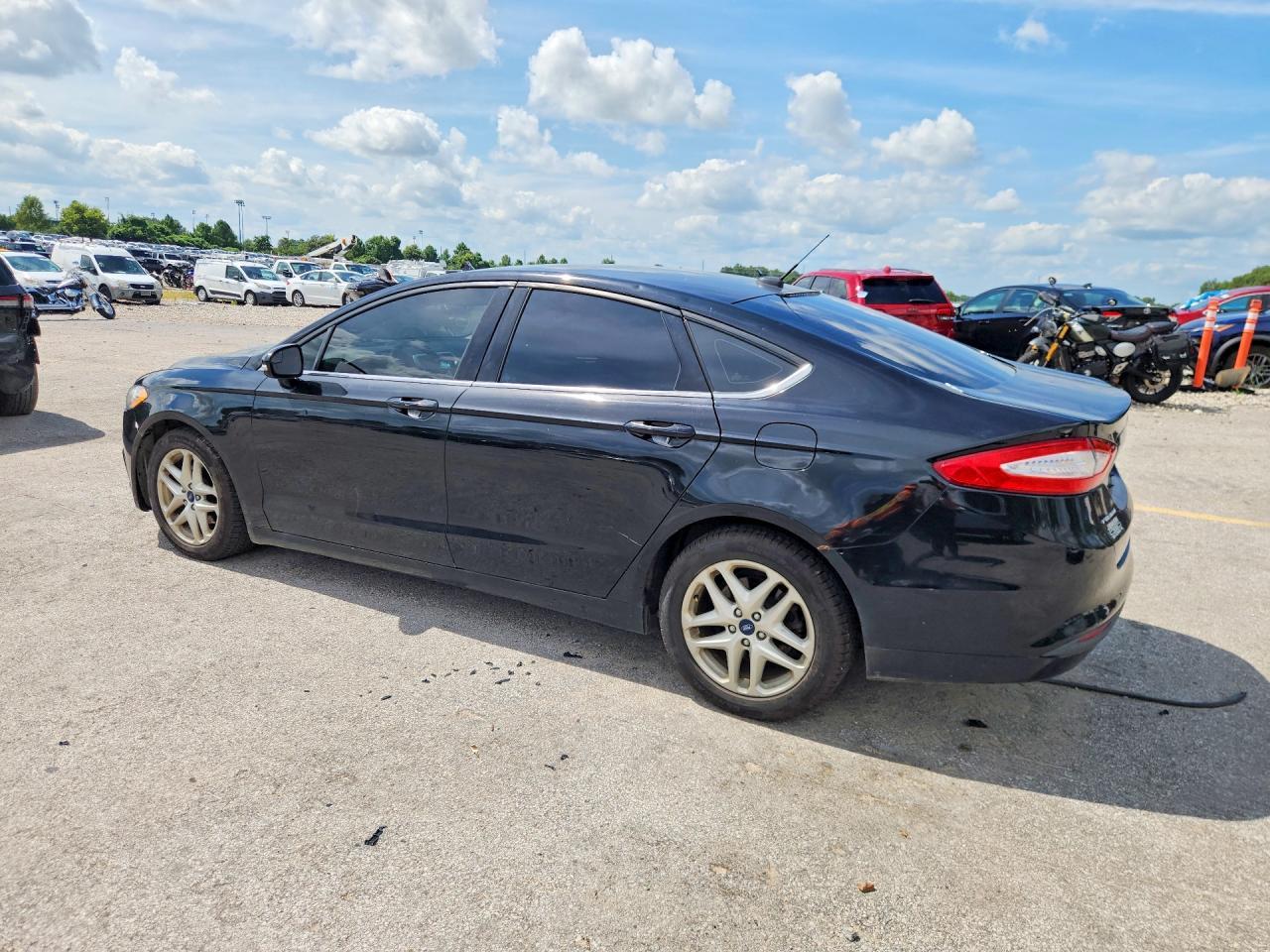 2016 Ford Fusion Se - Image 2