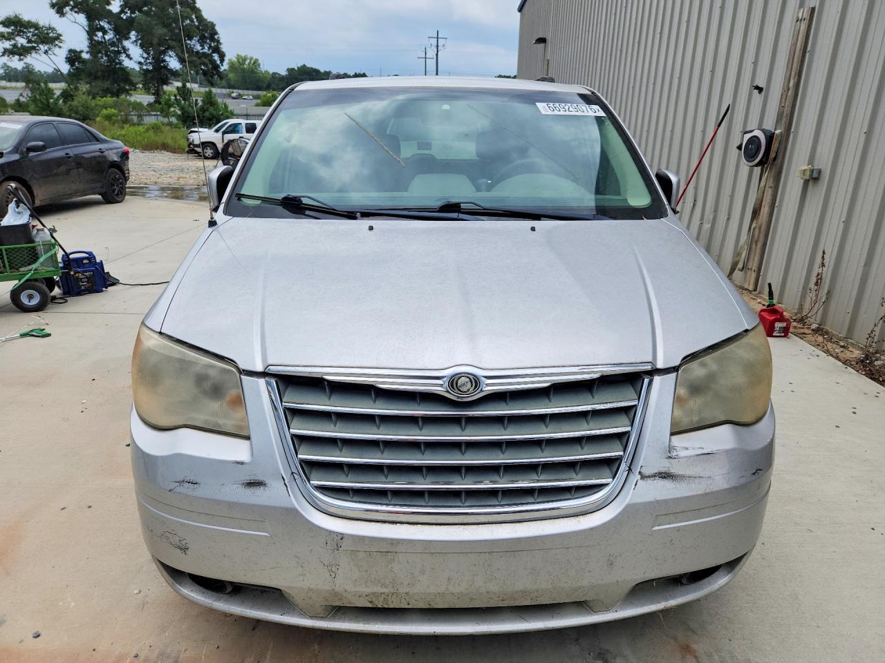 2009 Chrysler Town & Country Touring - Фото 5