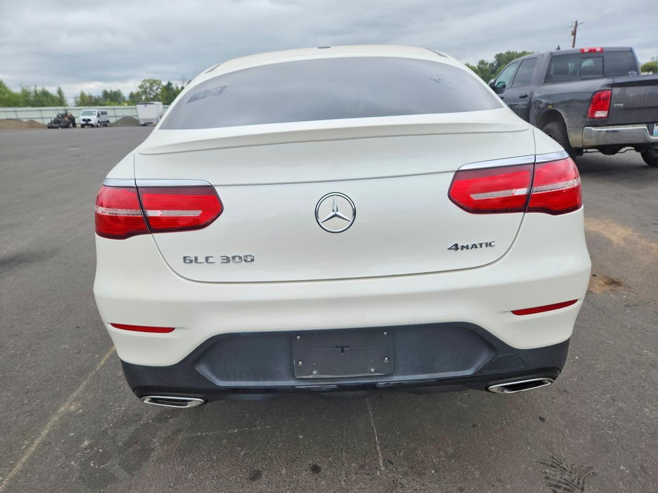 2017 Mercedes-Benz Glc Coupe 300 4Matic - Фото 6