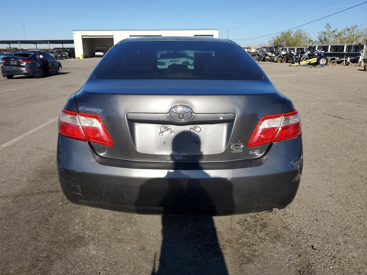 2009 Toyota Camry Le - Image 6