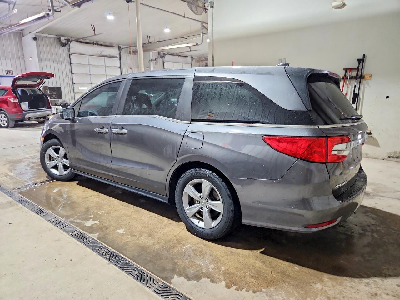 2019 Honda Odyssey Ex - Фото 2