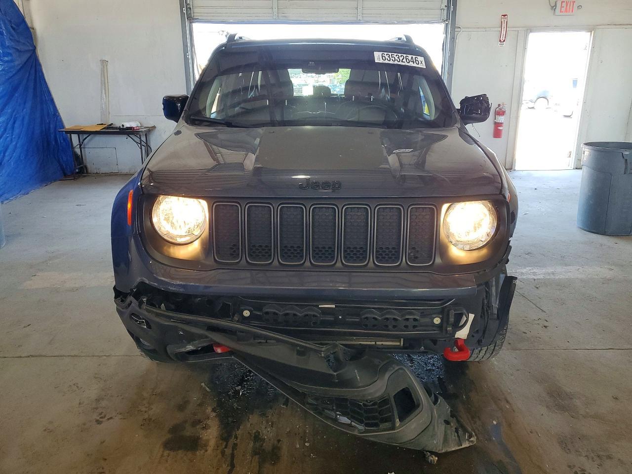 2023 Jeep Renegade Trailhawk - Фото 5