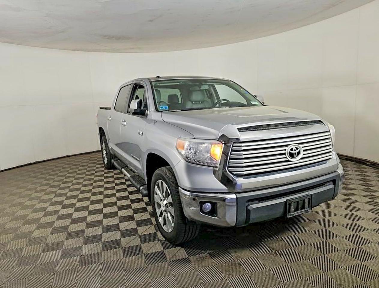 2016 Toyota Tundra Crewmax Limited - Image 2