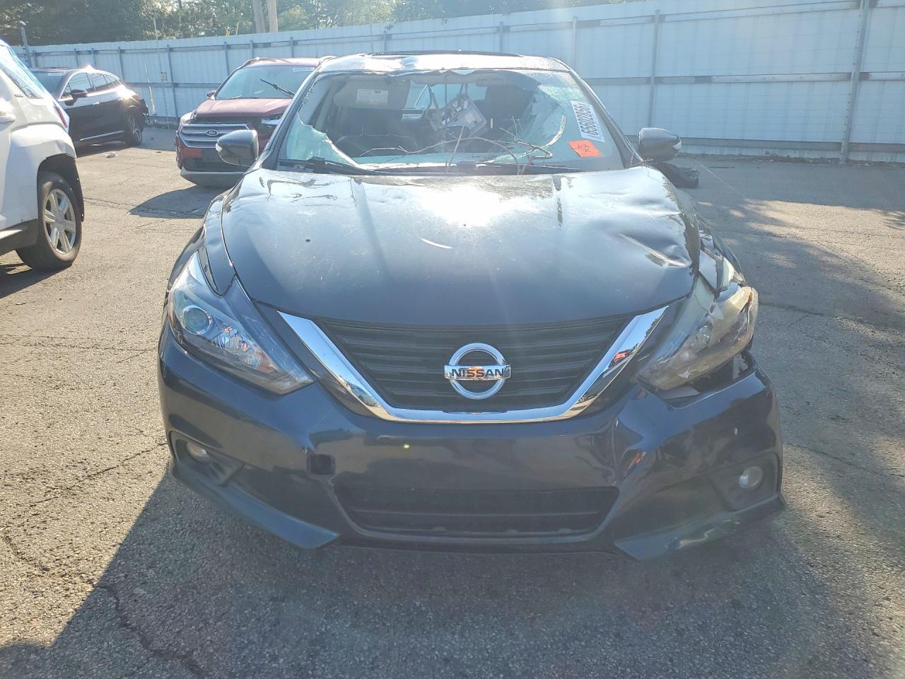 2016 Nissan Altima 3.5 Sl - Image 5