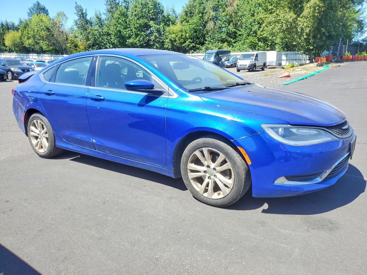 2015 Chrysler 200 Limited - Фото 4