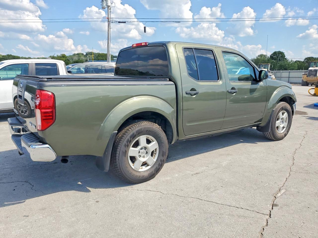 2005 Nissan Frontier Se - Фото 3