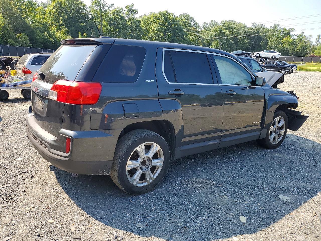 2017 GMC Terrain Sle - Image 3