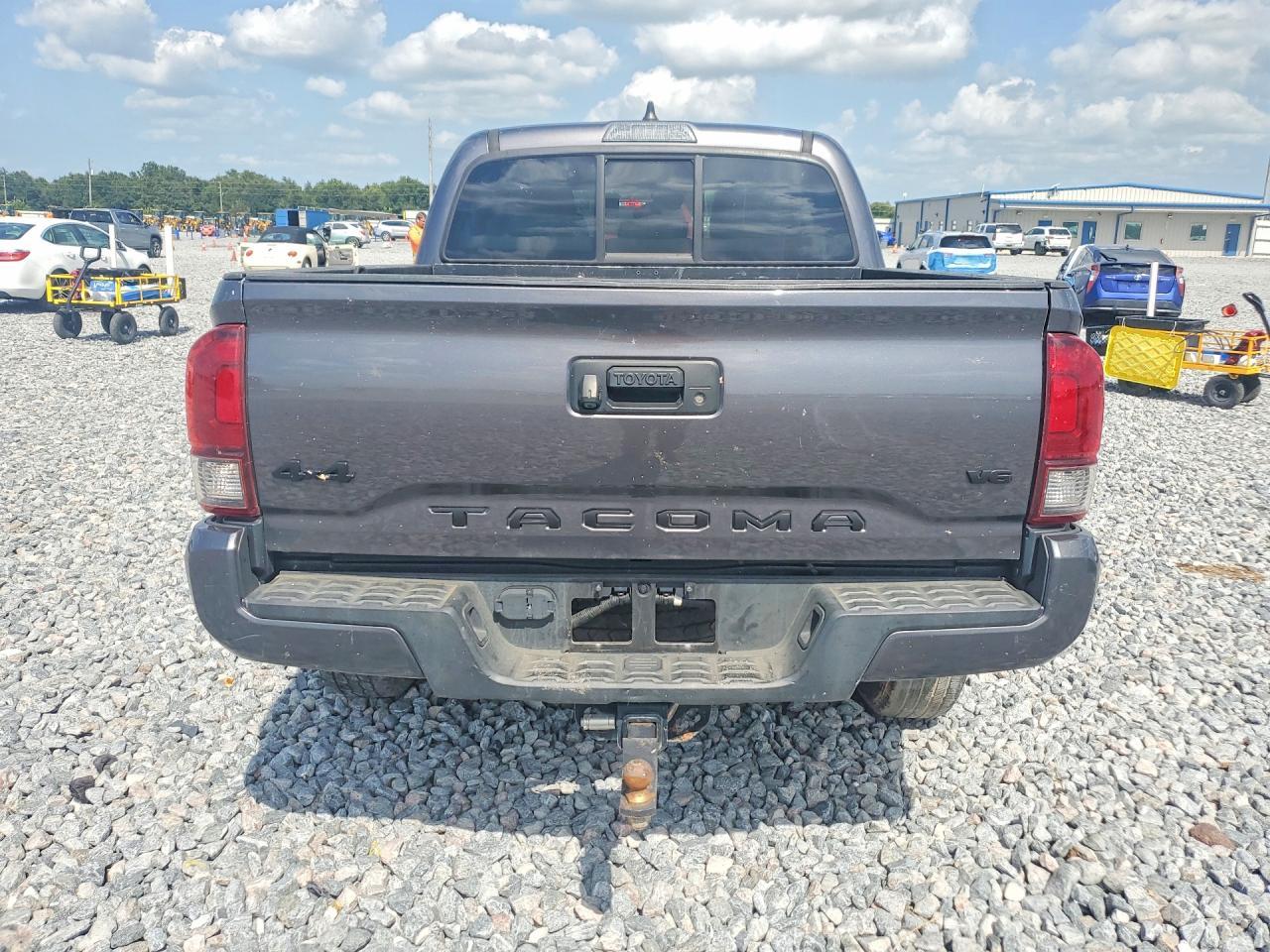 2021 Toyota Tacoma Sr V6 - Фото 6