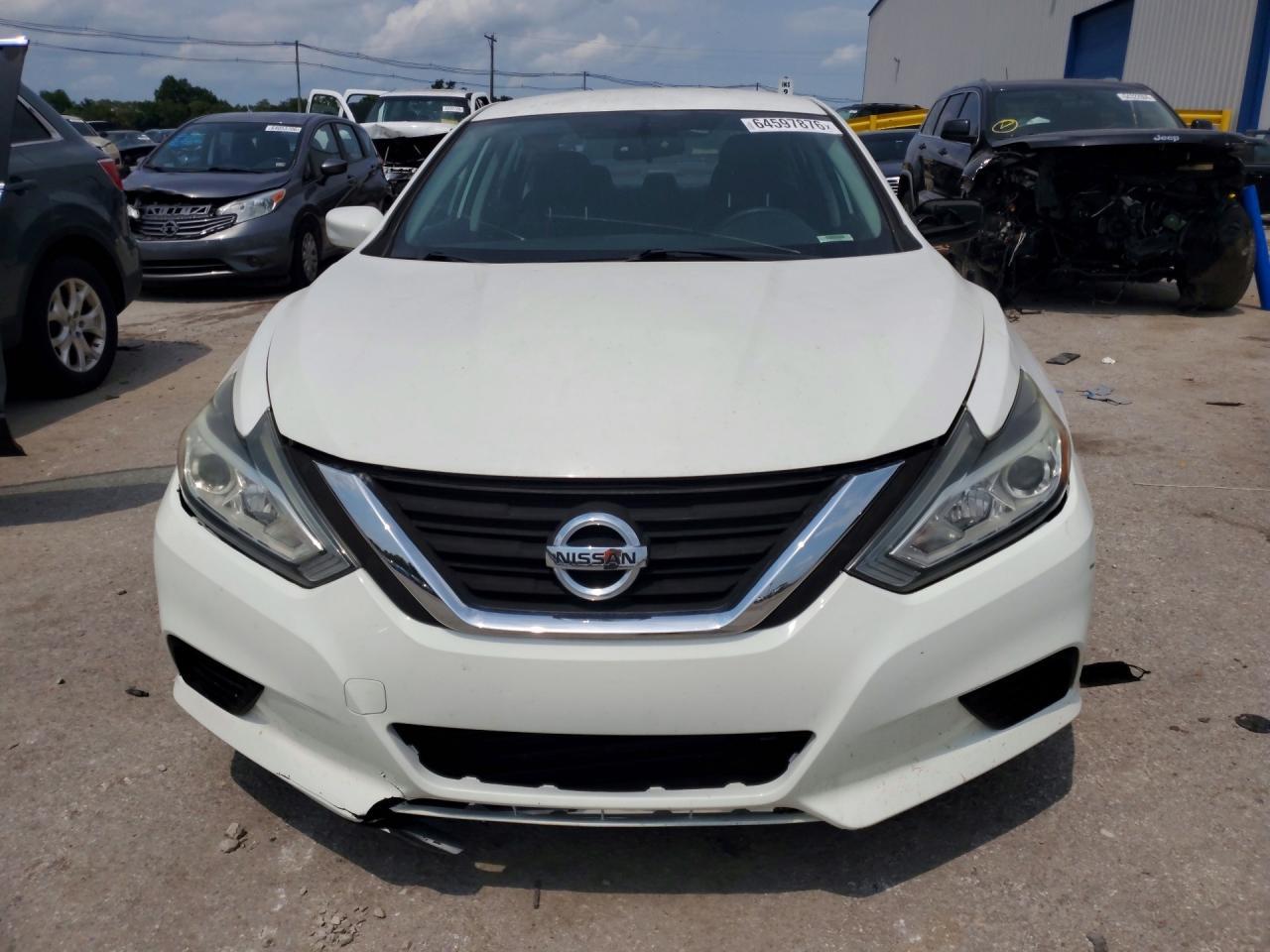 2016 Nissan Altima - Фото 5