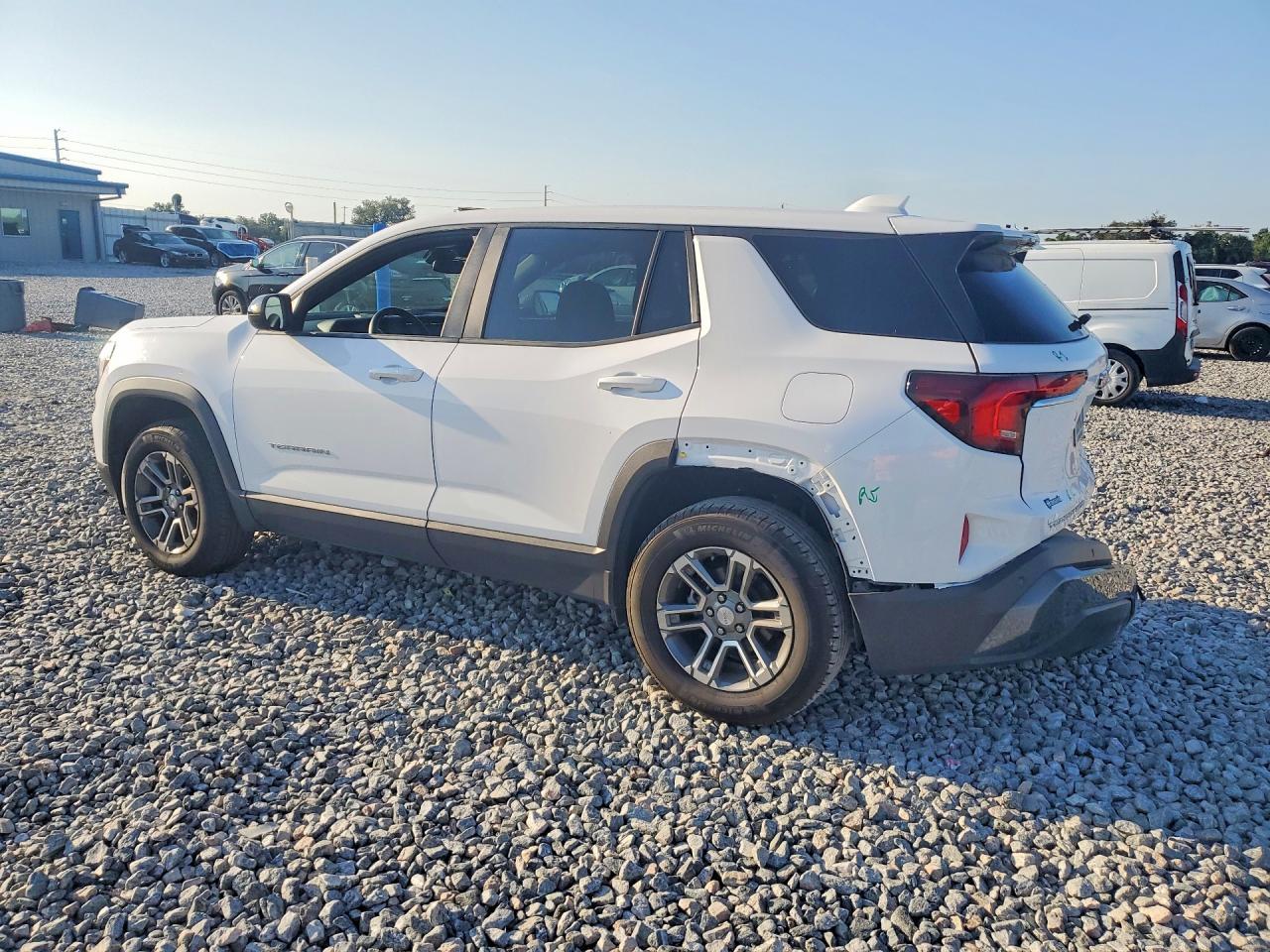 2025 GMC Terrain Elevation - Фото 2