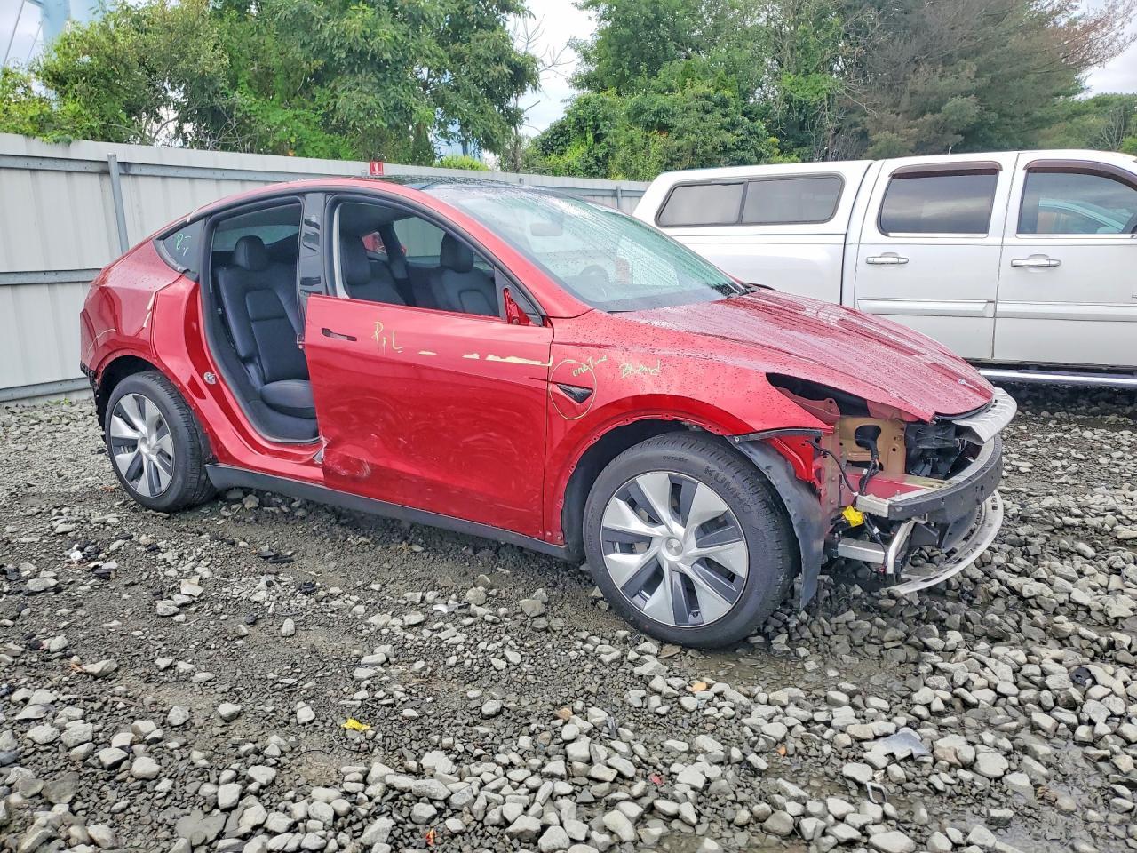 2024 Tesla Model Y - Фото 4