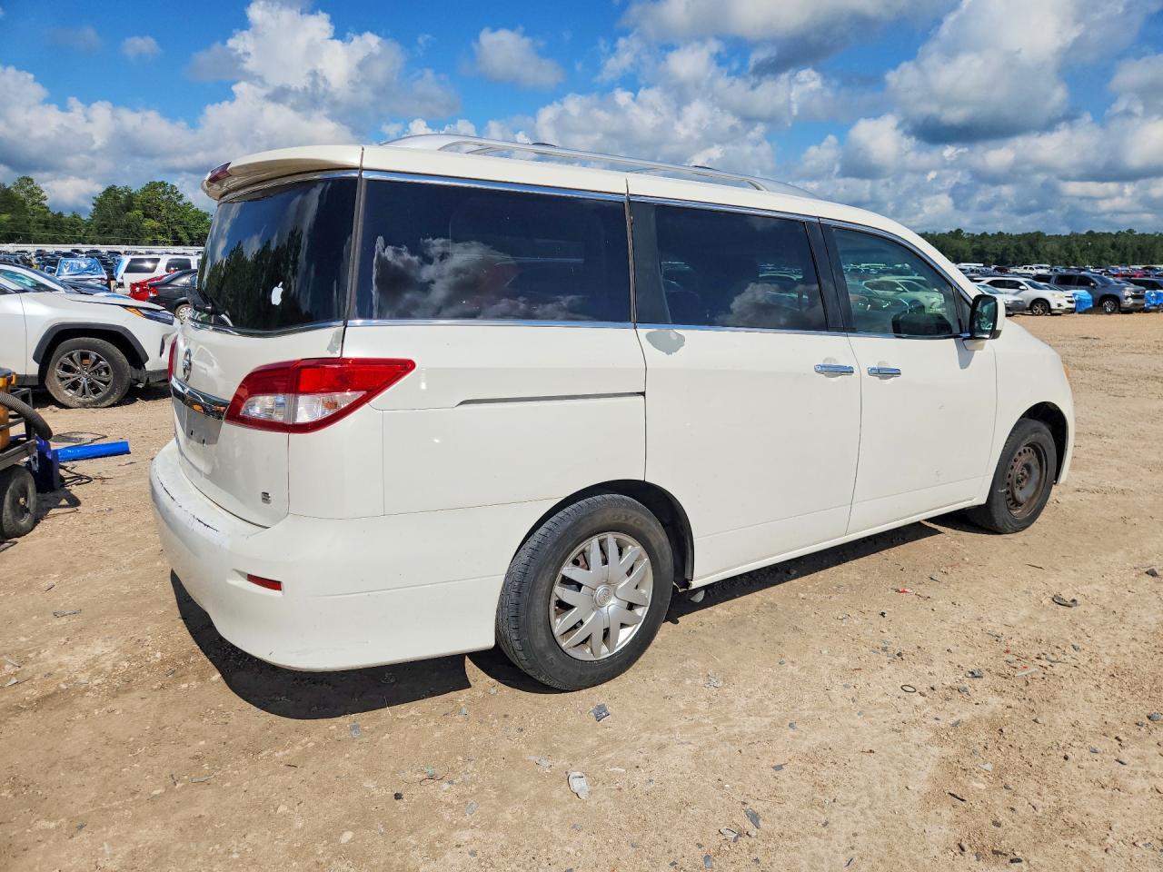 2012 Nissan Quest 3.5 S - Фото 3