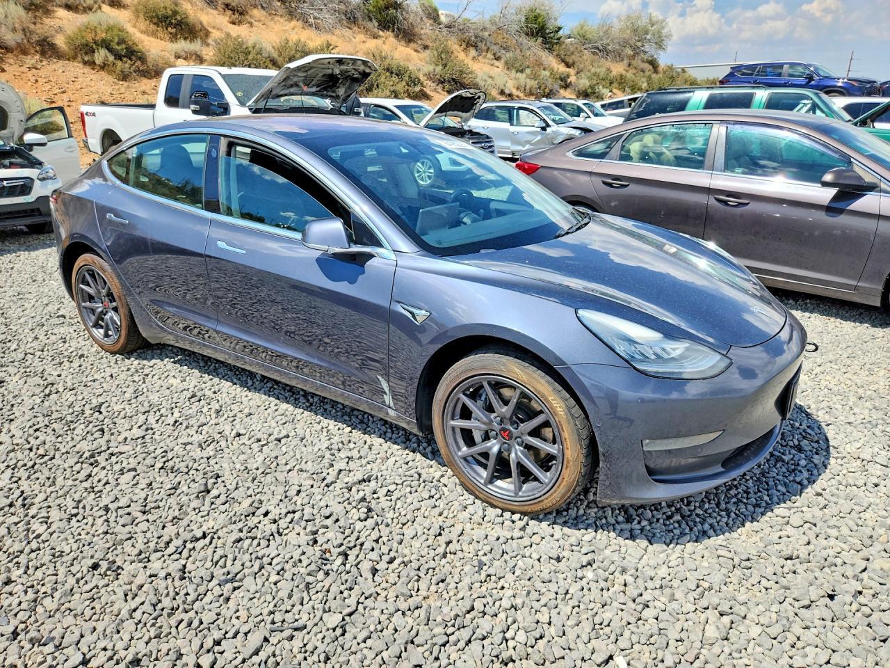 2018 Tesla Model 3 - Image 4