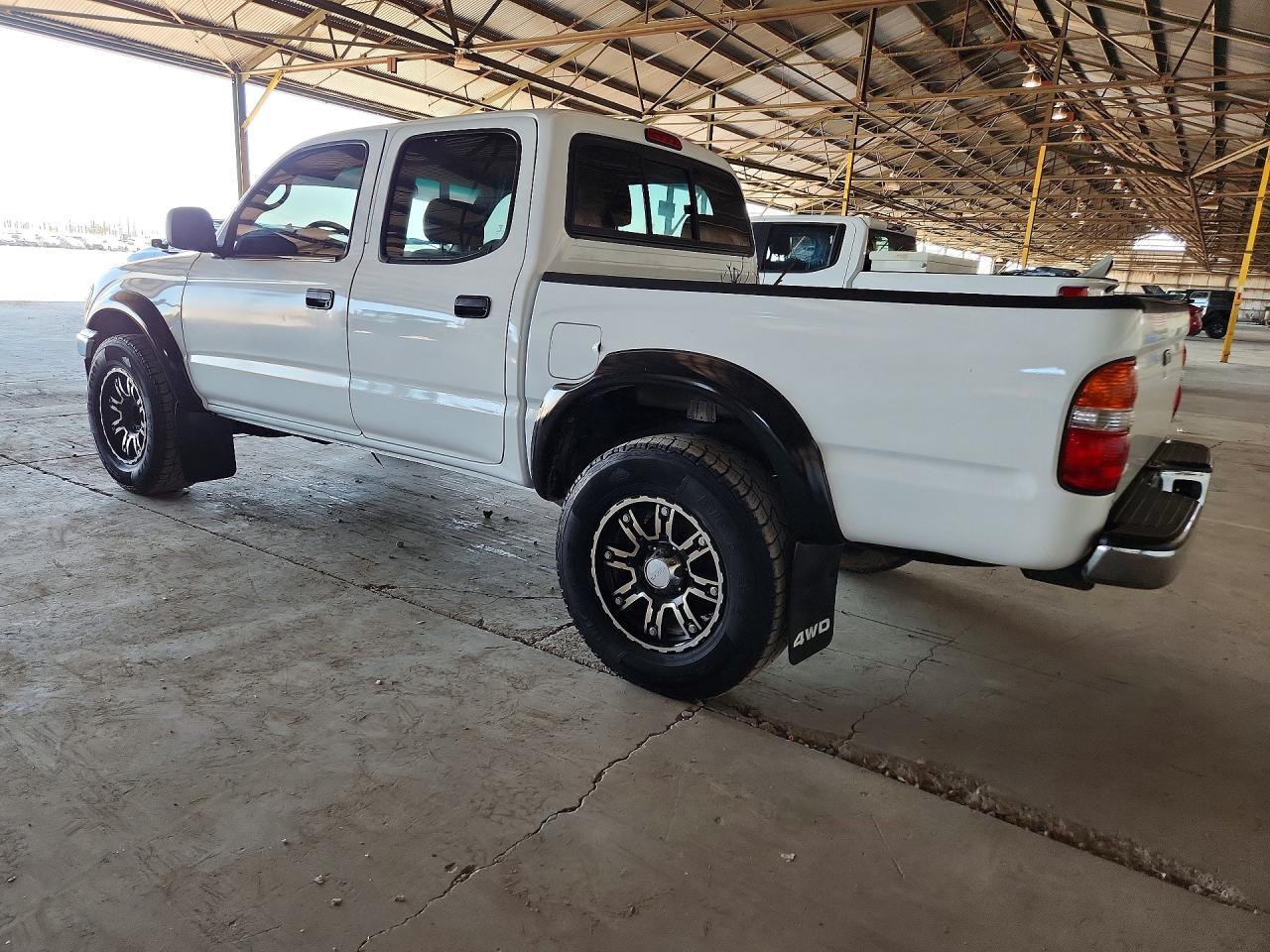 2004 Toyota Tacoma V6 - Фото 2