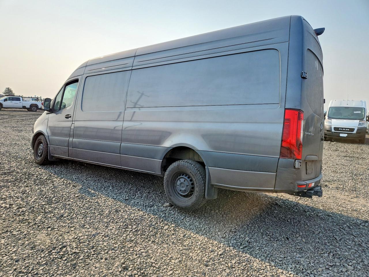 2024 Mercedes-Benz Sprinter 2500 Delivery Van - Фото 2