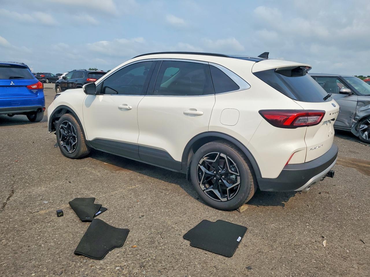 2026 Ford Escape Platinum - Image 2