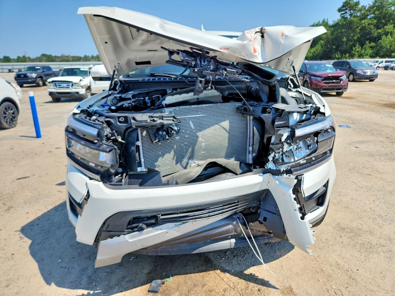 2024 Ford Expedition Xlt - Image 5