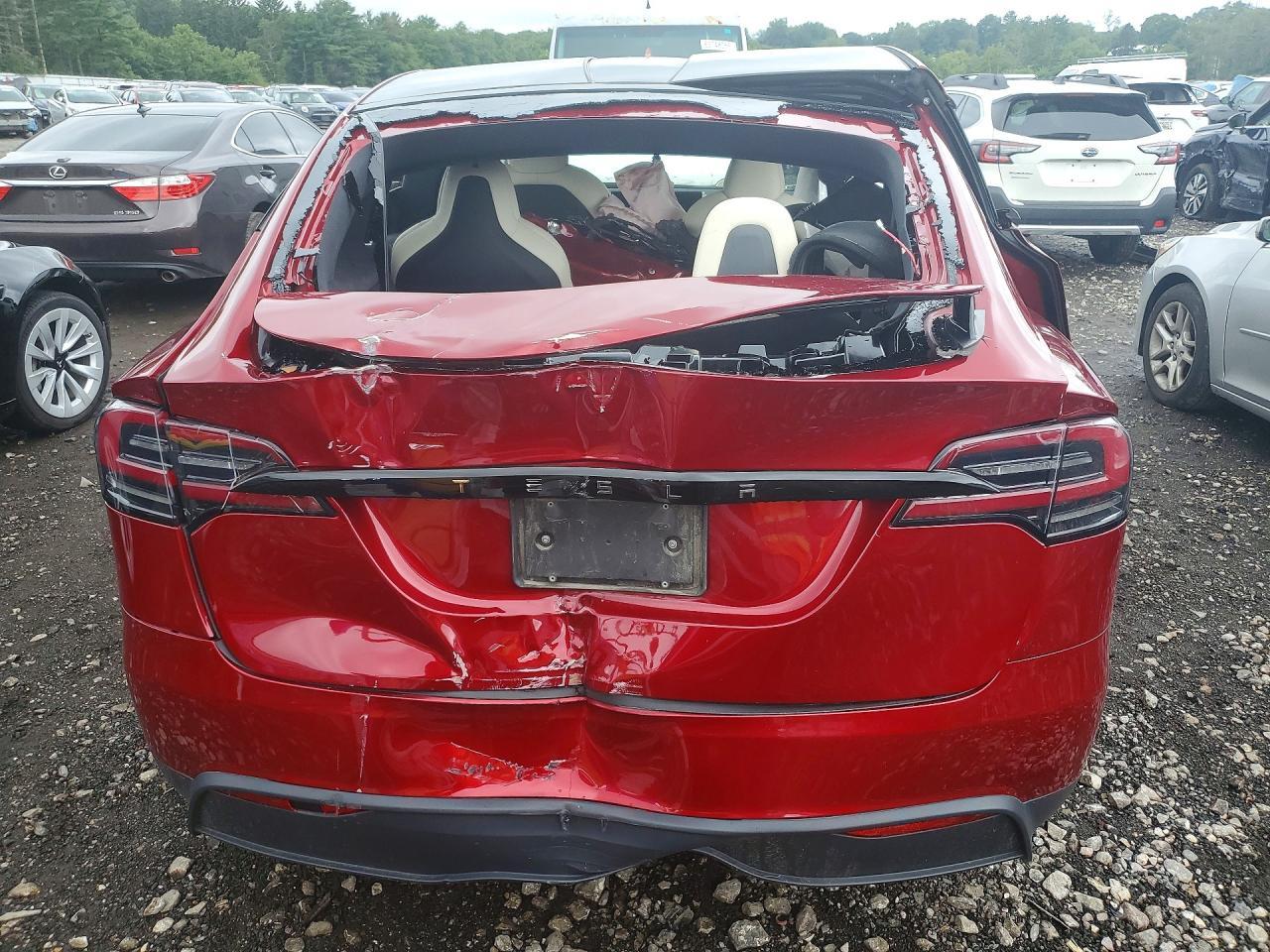 2023 Tesla Model X - Фото 6