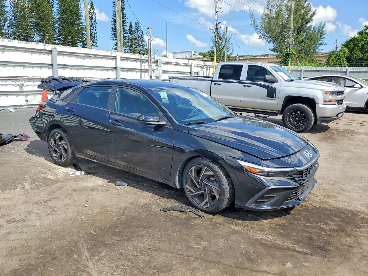 2025 Hyundai Elantra Sel Sport - Фото 4
