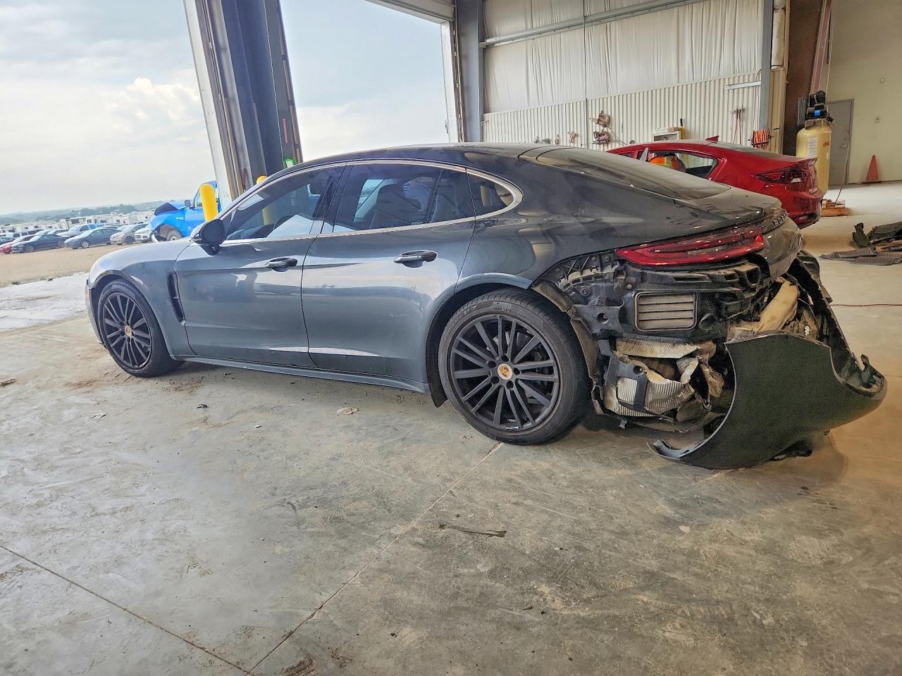 2020 Porsche Panamera Base - Image 2