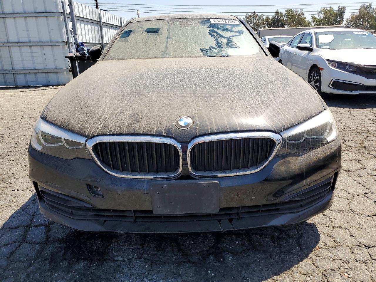 2019 BMW 530 I - Фото 5