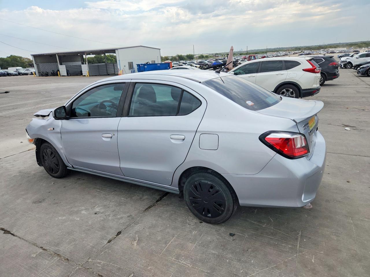 2022 Mitsubishi Mirage G4 Es - Image 2