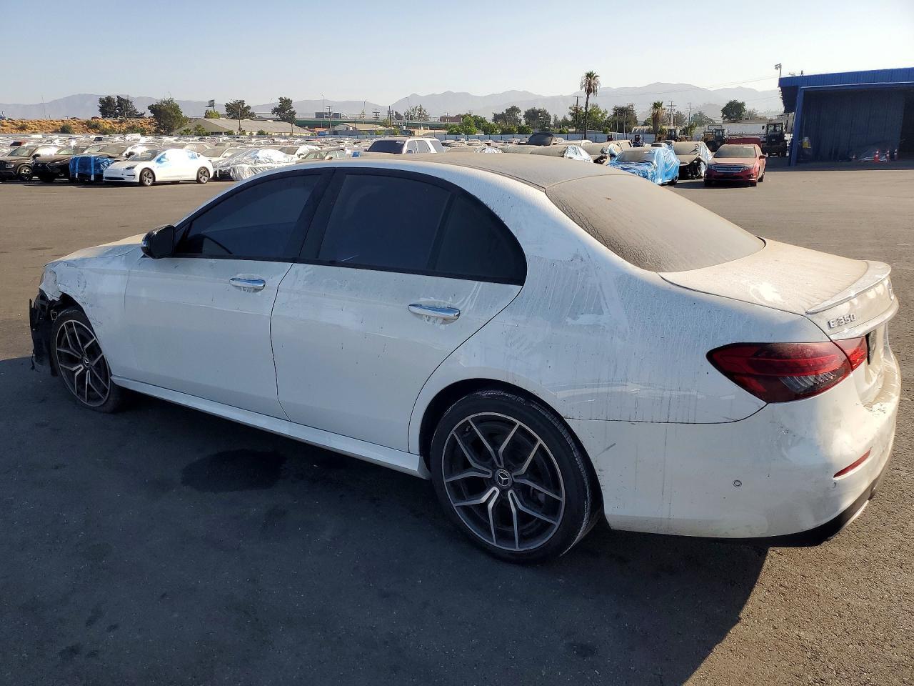 2022 Mercedes-Benz E 350 - Фото 2