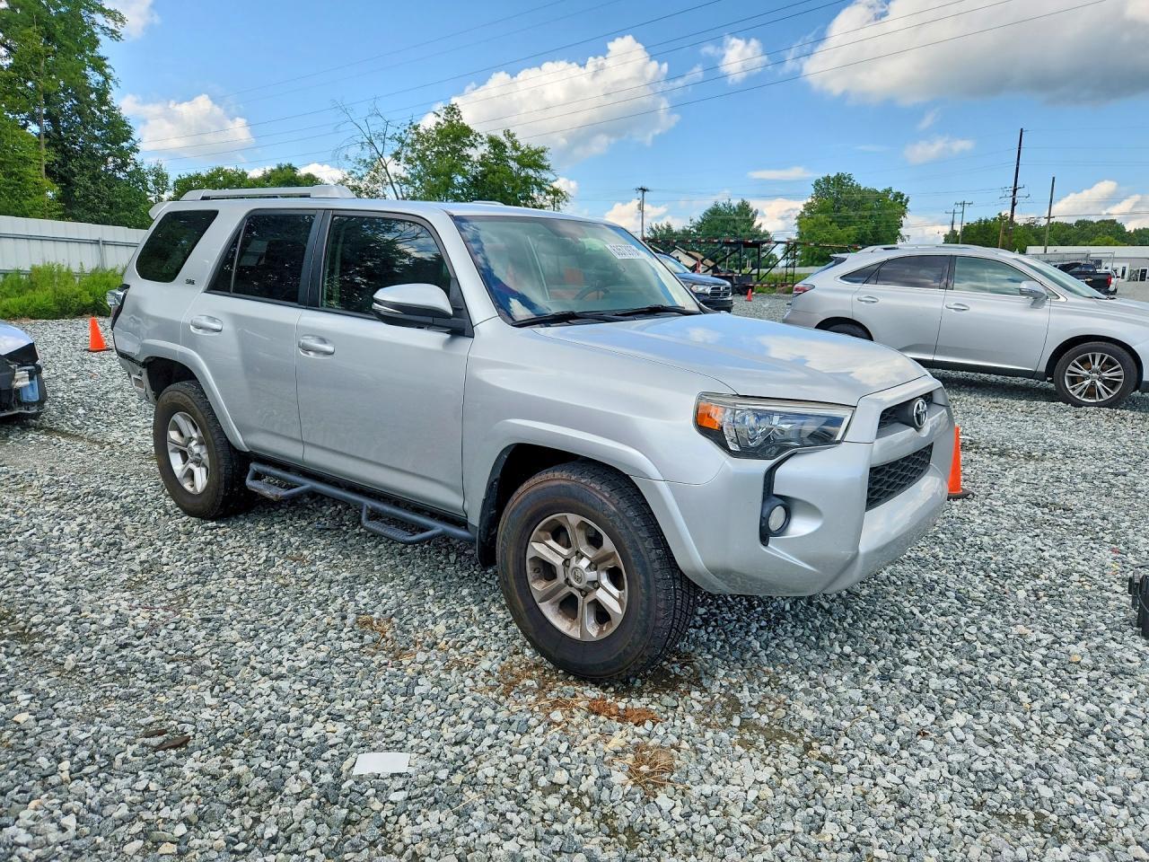 2017 Toyota 4Runner Sr5 Premium - Image 4