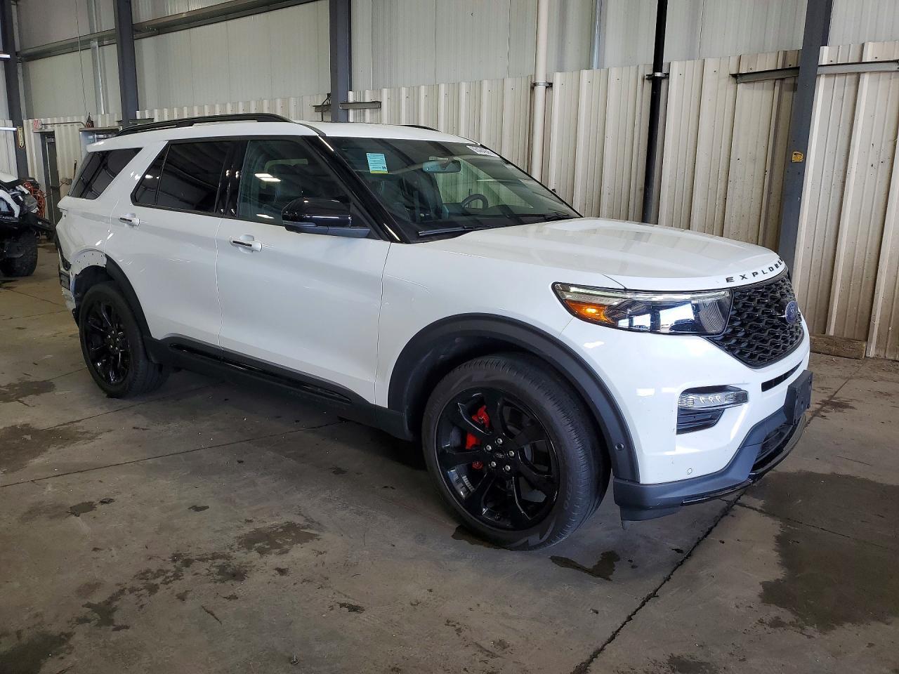 2022 Ford Explorer St - Image 4
